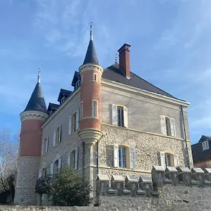 Chateau De Saint-genix Gasthuis