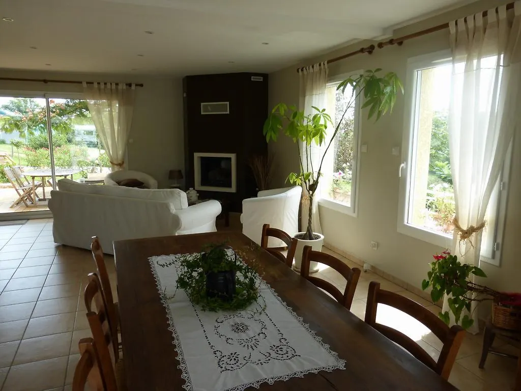 La Bergerie Bed and Breakfast Pollionnay Bed & Breakfast