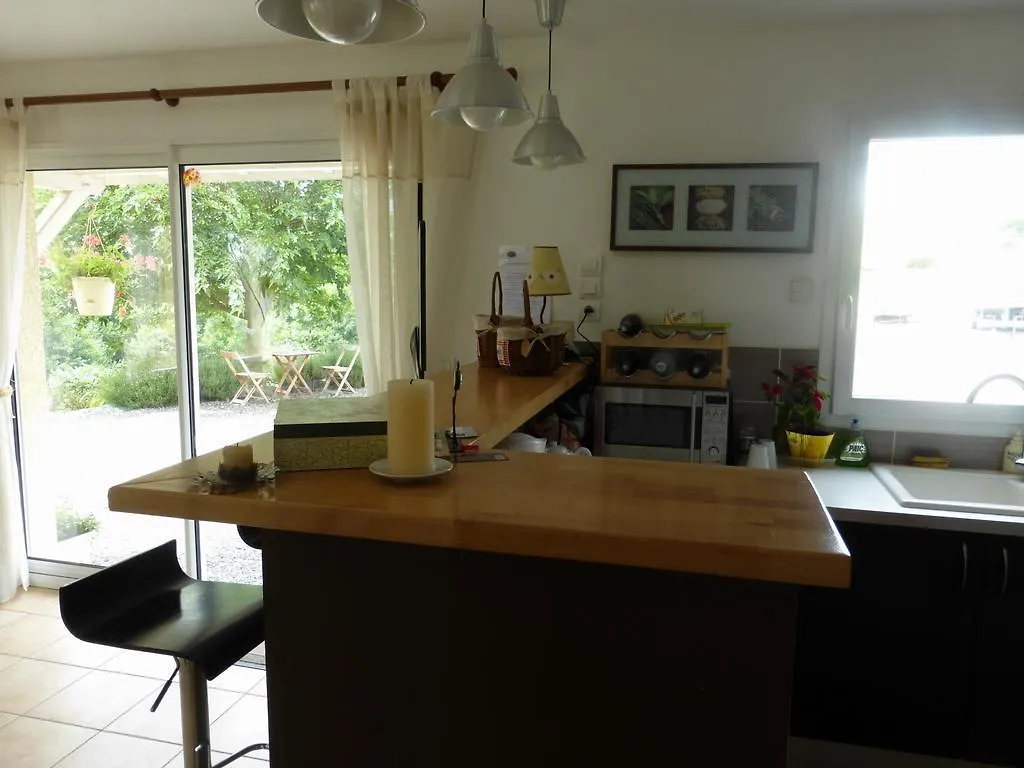 La Bergerie Bed and Breakfast Pollionnay 3*,