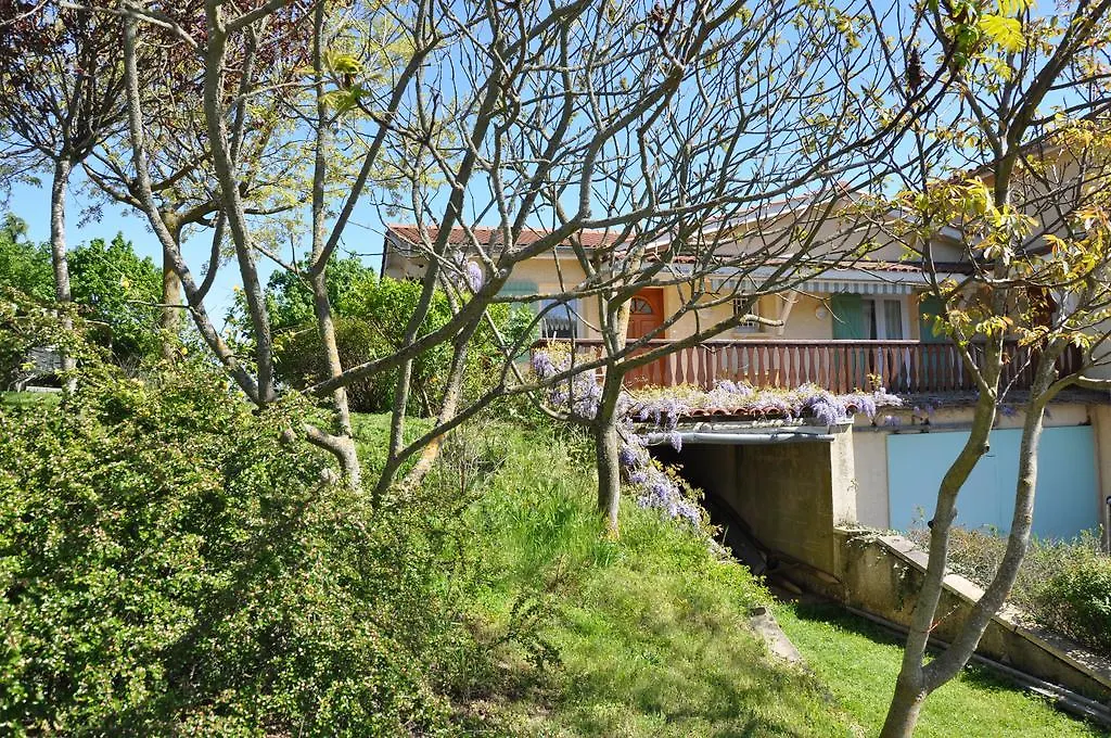 La Bergerie Bed and Breakfast Pollionnay Bed & Breakfast
